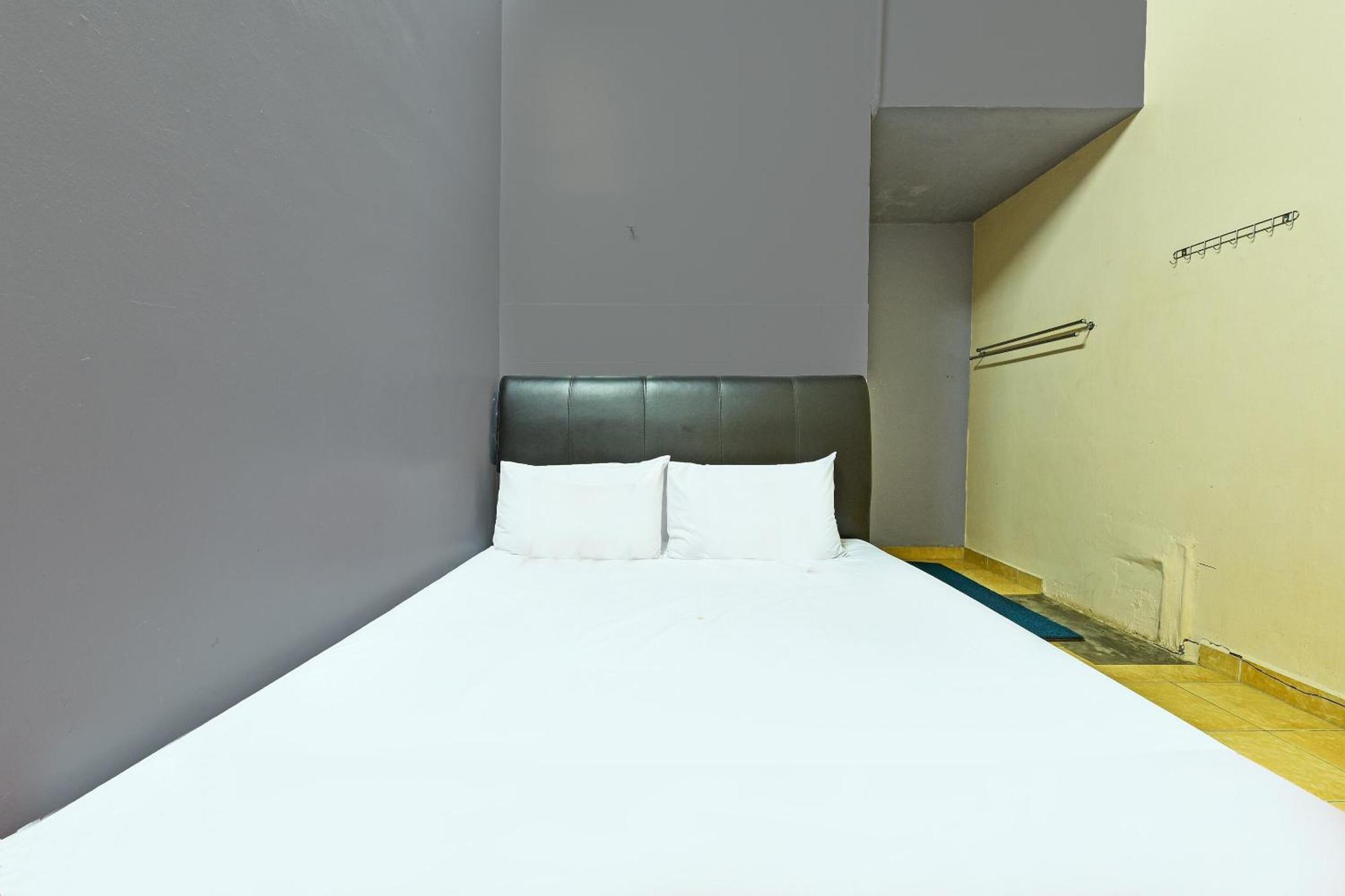 Spot On 90144 Corridor Hotel 1 ペカン エクステリア 写真